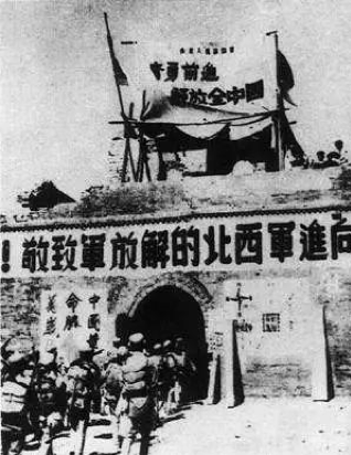 △人民解放军进军大西北 △人民解放军进军大西北
